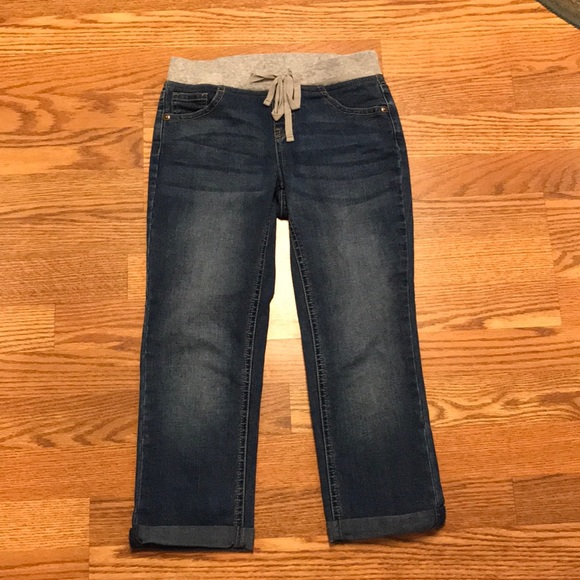 TWO pairs of simply low Pedal Justice jeans. - Picture 3 of 7